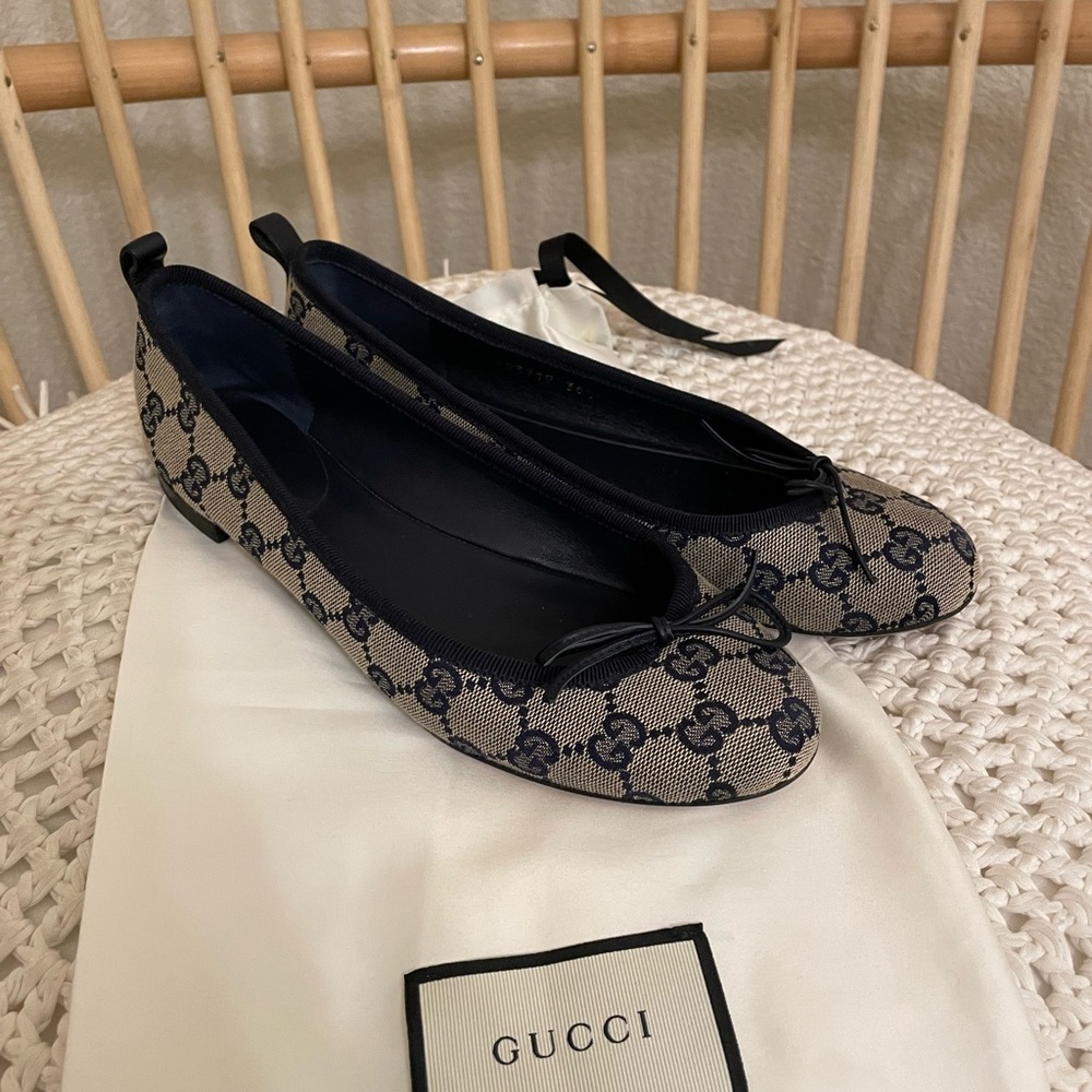 Gucci monogram ballet flats